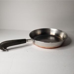 Revere ware frying pan 9 in Clinton Illinois USA copper bottom